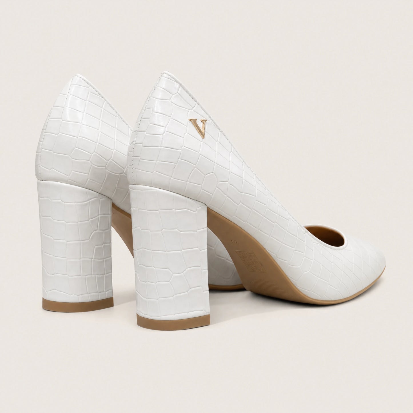 Bianca – Pearl Ivory